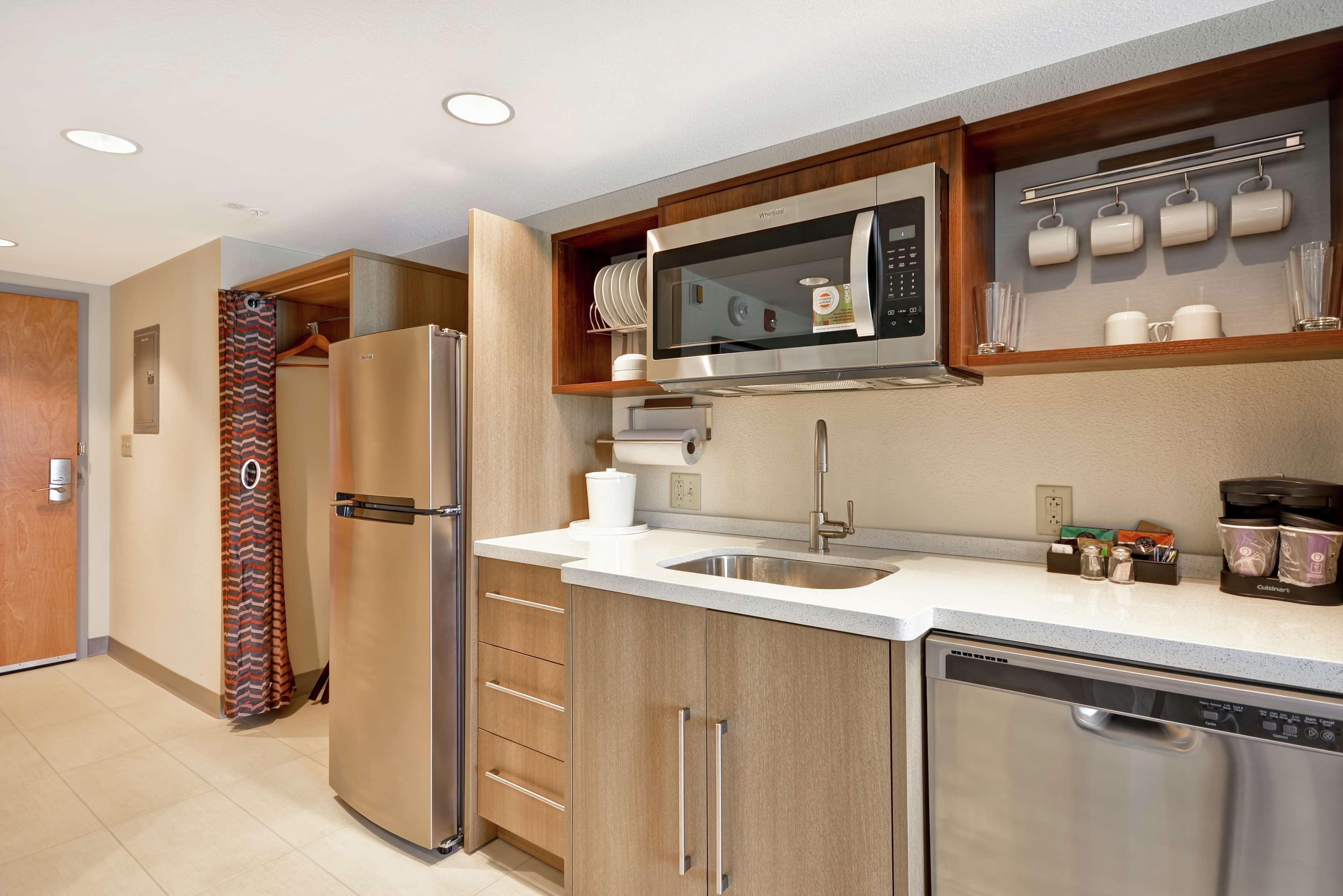 Home2 Suites By Hilton Portland Airport South Portland Eksteriør billede