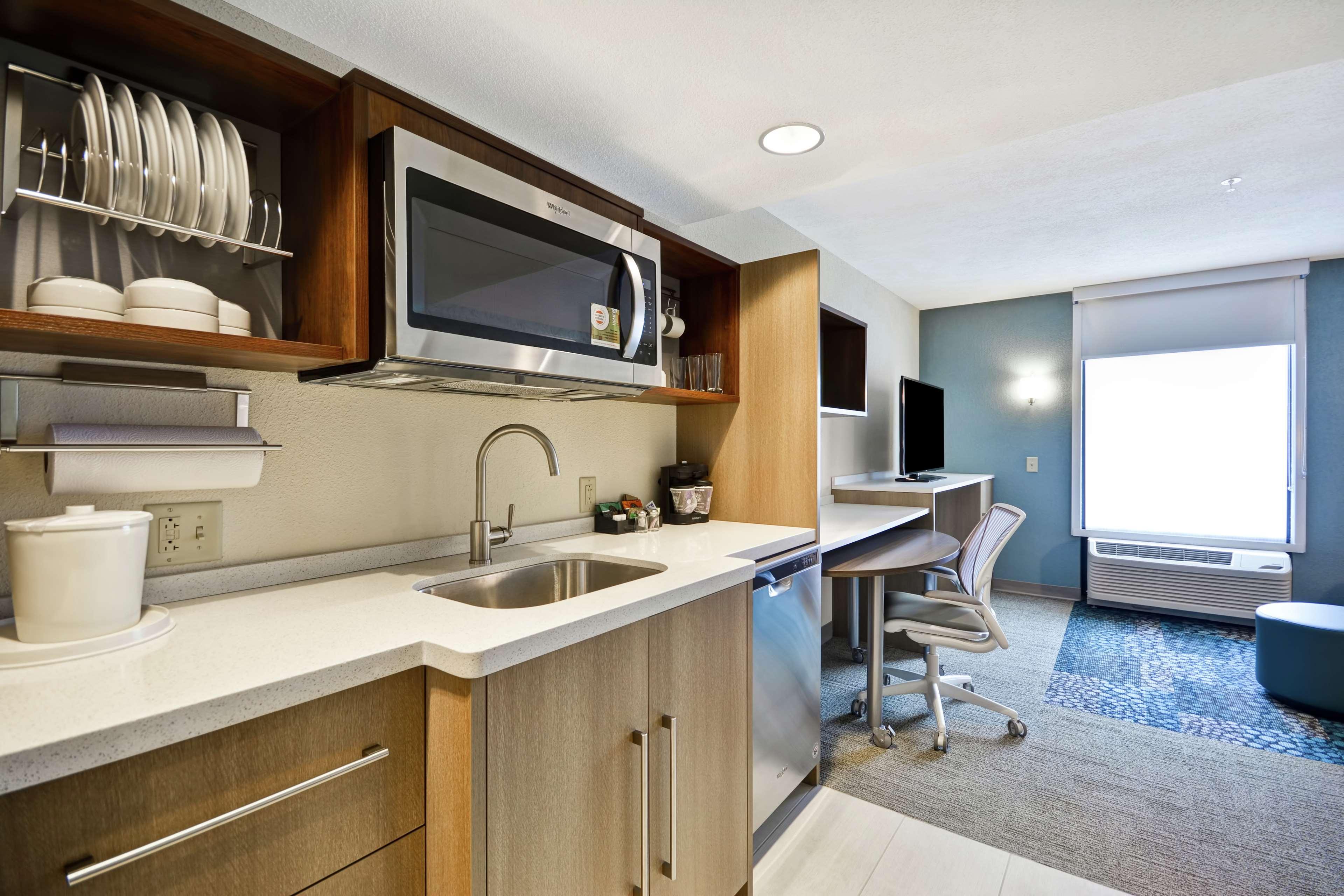 Home2 Suites By Hilton Portland Airport South Portland Eksteriør billede