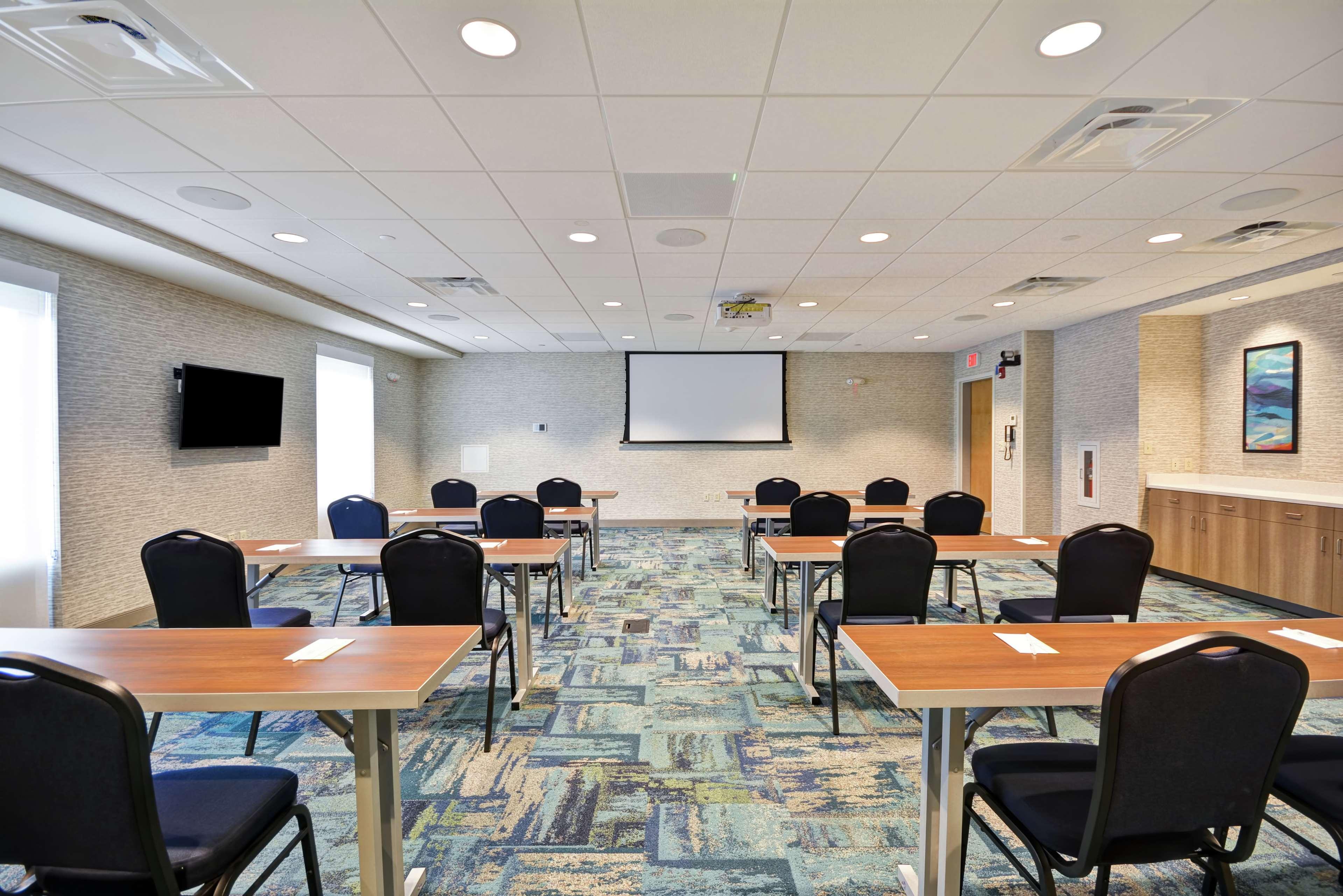 Home2 Suites By Hilton Portland Airport South Portland Eksteriør billede