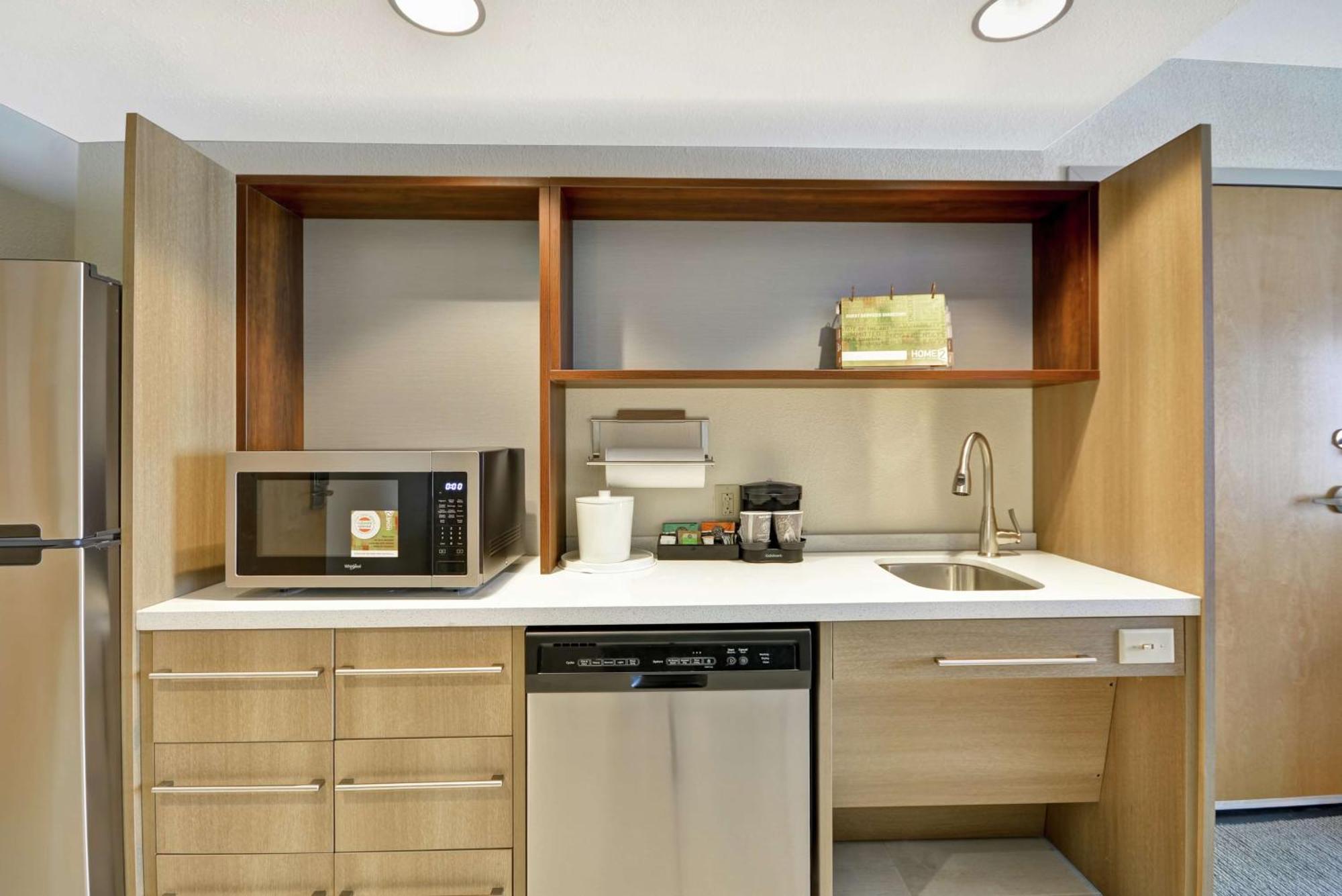 Home2 Suites By Hilton Portland Airport South Portland Eksteriør billede